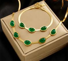 Oval Green Crystal Pendant Necklace Set With Bracelet